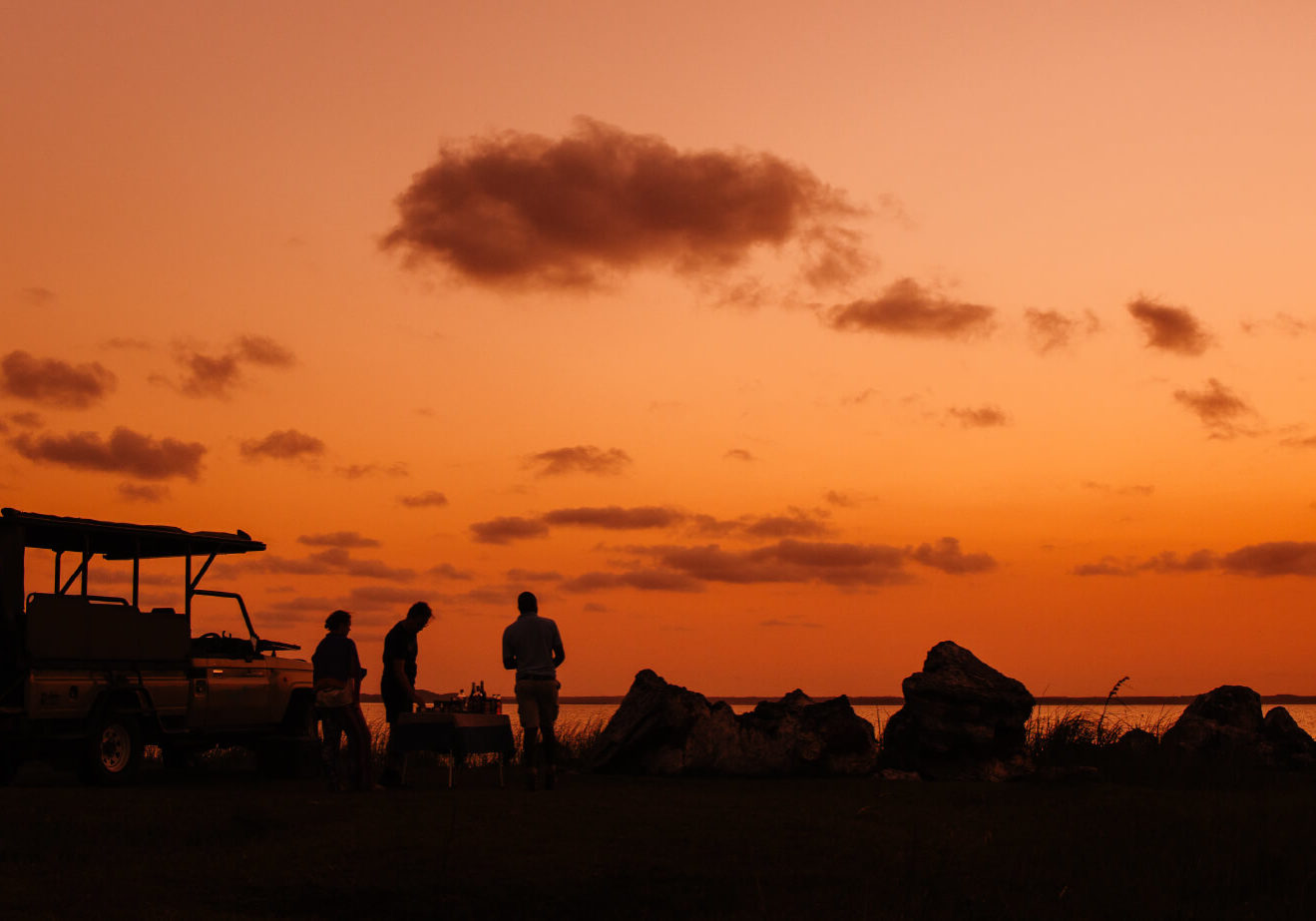 ThongaBeach_Experiences_Sundowners_Sundowners-Banner